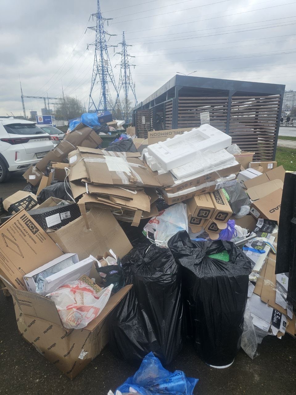 ЖК WOW — мусорные контейнеры